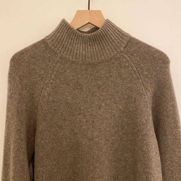 Reformation Garrett Cashmere Oversized Turtleneck Sweater- Oatmeal - Picture 6 of 8